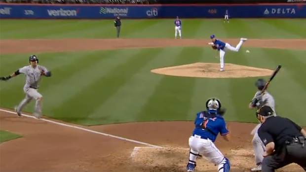 Yankees’ Isiah Kiner-Falefa steals home vs. the Mets.